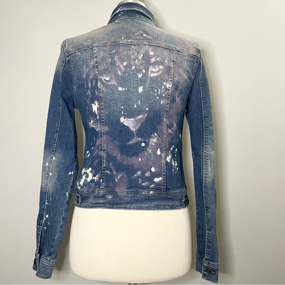 Tuck Studded Bleach-Splattered Lion Graphic Button Up Denim Jean Jacket - Picture 3 of 8